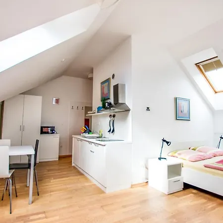 Agenija Apartment