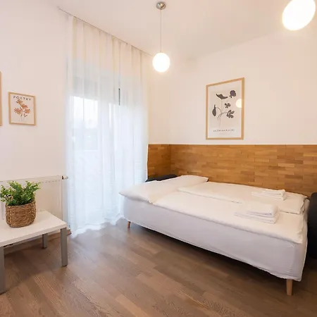 Apartment Agenija *